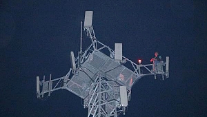 İntihar Etmek İçin Baz İstasyonuna Çıktı, Gözyaşlarıyla İndi