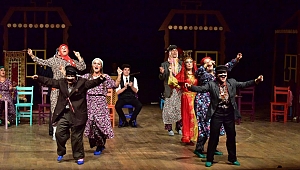 Kepezlilere Tiyatro Yağmuru