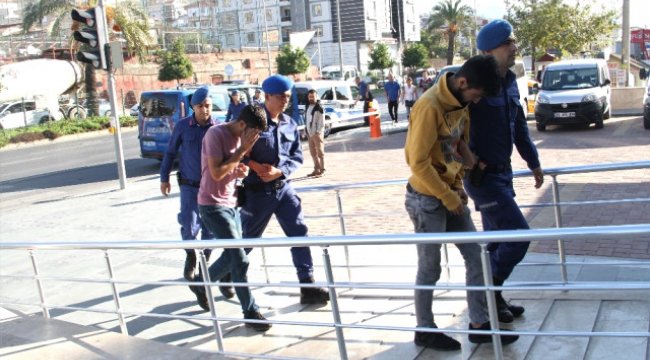 Üniversite Öğrencilerini Zehirleyen Uyuşturucu Tacirleri Yakalandı