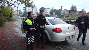 Babasının Aracıyla Drift Yaptı Polise Yakalandı