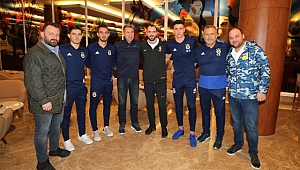 Ramil Guliyev Fenerbahçeli Futbolcuları Ziyaret Etti