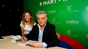 Kürşat Başar Kepez Kitap Fuarı'nda