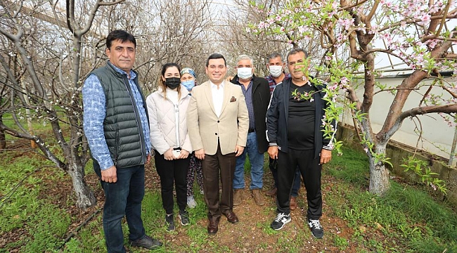 Tütüncü: Üreticilerimiz yeniliklerle Kepez'e değer katıyor