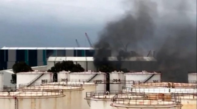 Antalya'da Gemi Yapım Fabrikasında Yangın!