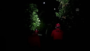 Antalya'da Dağda Mahsur Kalan Kişilerin Yardımına Jandarma Yetişti