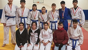 Kepez Spor judo takımının iftiharları