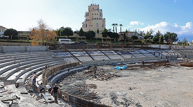 Kumluca Atatürk Stadyumu Hızla Yükseliyor: Yüzde 85 Tamamlandı