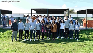 İstek Koleji Öğrencileri, Sokak Hayvanları İçin Kulübeleri Boyadı