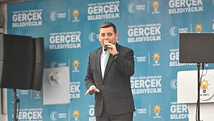 Antalya Mitingi: Hakan Tütüncü, AK Parti Dönemlerini Övüyor