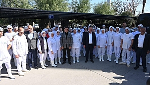 Hakan Tütüncü, Döşemealtı OSB Ziyaretinde Esnaf ve Vatandaşlarla Buluştu