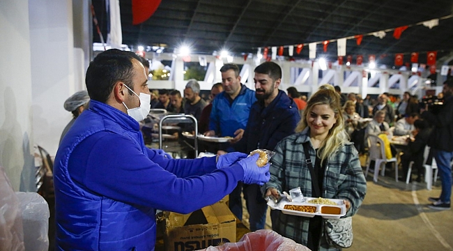 Antalya'da Ramazan İftarları Sürüyor