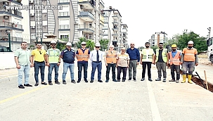 Kepez'de Doğal Gaz Çalışmalarını İnceleyen Başkan Vekili