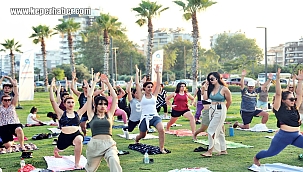 Antalya'da Dünya Yoga Günü Coşkusu