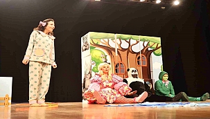 Kepez'de Çocuklara Ücretsiz Tiyatro