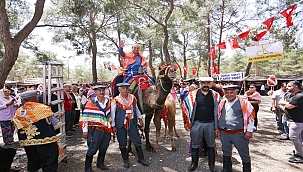 Başkan Kocagöz'den Deve Üstünde Yörük Selamı