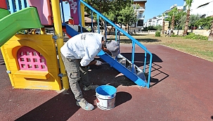 Kepez'de Kütükçü Mahallesi Parkı Baştan Yenilendi