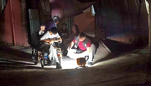 Engelli gençle tartıştı, silah kendi elinde patladı