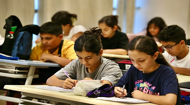 Kepez'den Ortaokul Öğrencilerine Ücretsiz Yaz Kursu