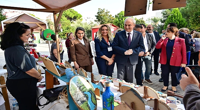 Kadın emeği Kepez'de Dokumapark'ta buluştu