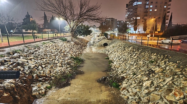 Kepez sağanakta seferber oldu: 340 personel sahadaydı