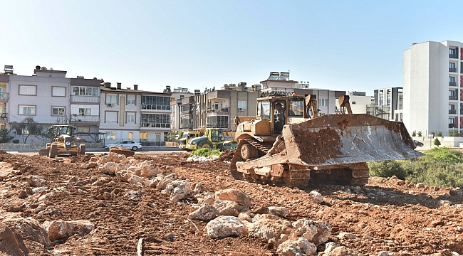 Altınova'da 150 Metrelik Yeni Yol Açılıyor