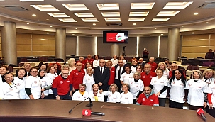 Kepez'de 60+ Gönüllüler Belediyede Göreve Başlıyor