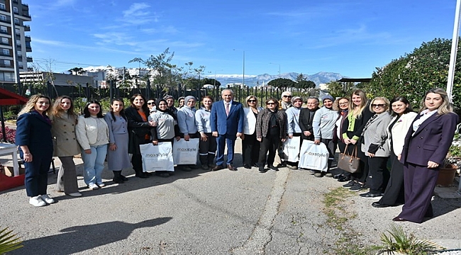 Kocagöz'den 8 Mart'ta Kadın Personele Sürpriz