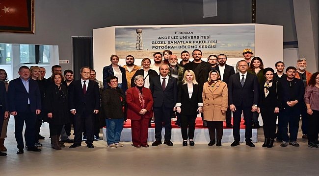 Kepez'de duygulandıran sergi: Gençlerin objektifinden hayat