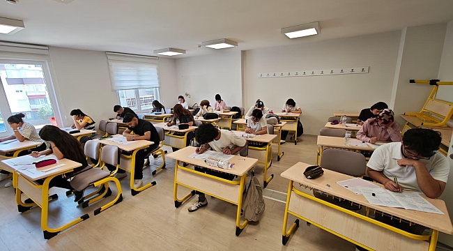 Kepez'den YKS Adaylarına Sınav Öncesi Büyük Destek