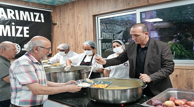 Konyaaltı'nda Muharrem Lokması Cemevi'nde Paylaşıldı